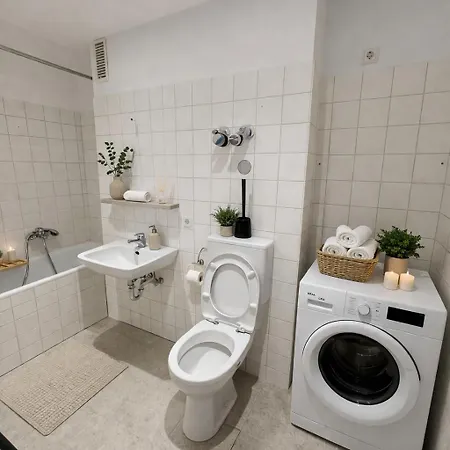 Monteurunterkunft Frankenthal Apartman *
